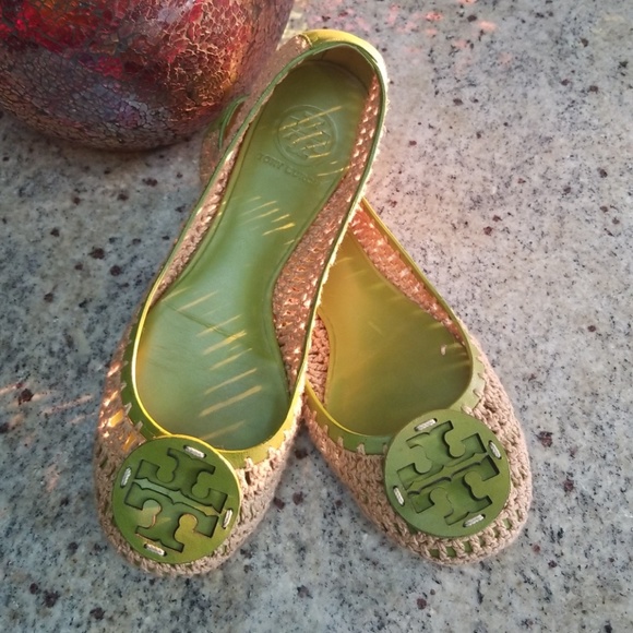 Tory Burch Shoes - Tory Burch 6M Crochet Green Leather Trim Flats